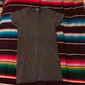 Lululemon swiftly tech short sleeve top
